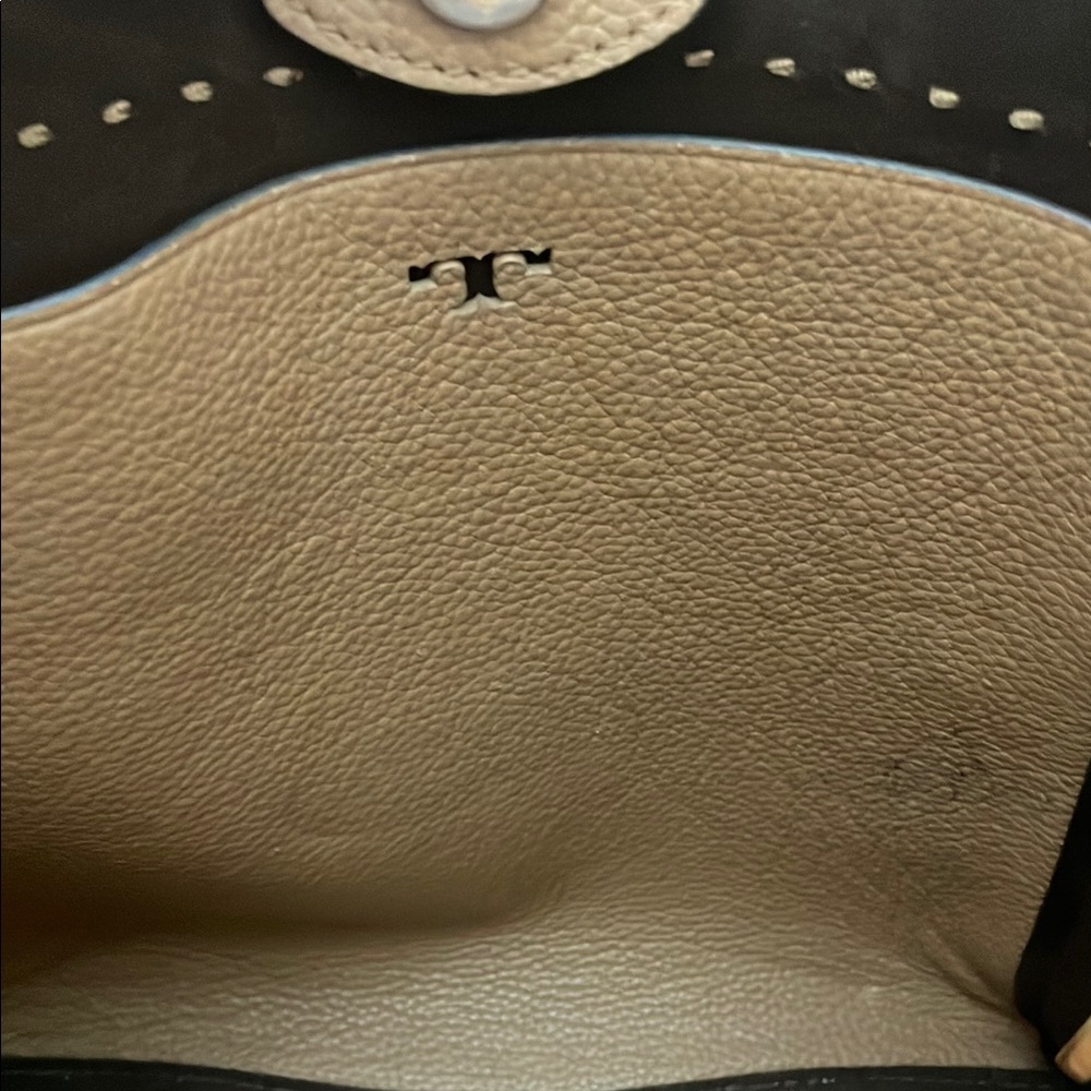 Tory Burch Tan Shoulder Bag - Picture 2 of 6